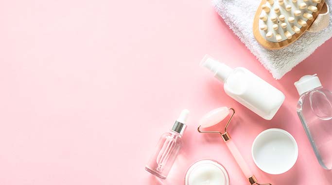Beauty produkter i toilettaske